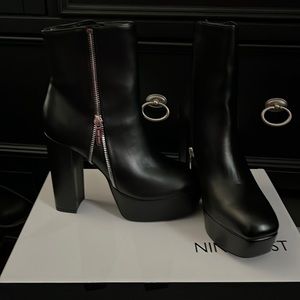 ****Brand New**** Kerri Platform Booties